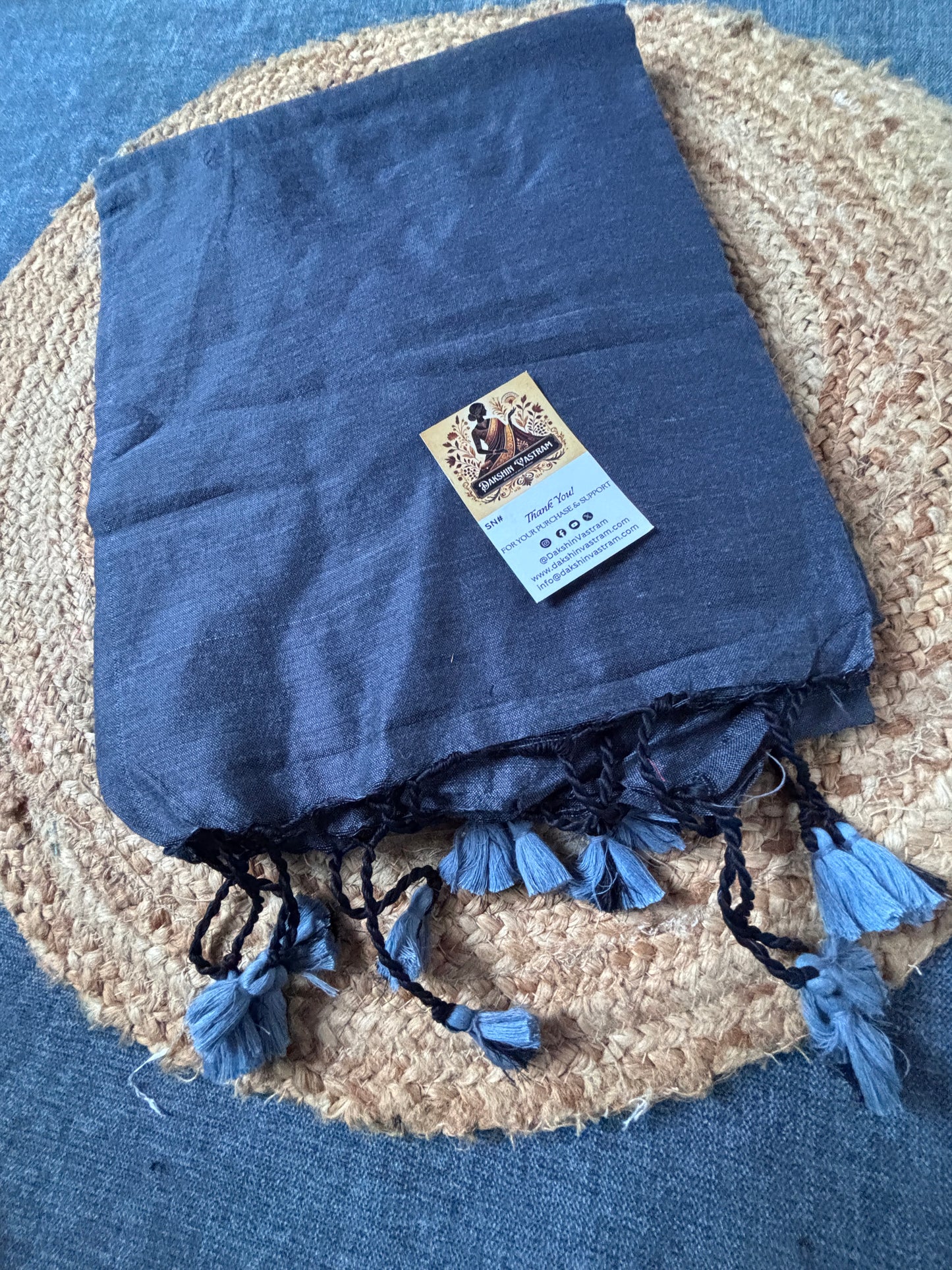 Buy Khadi Saree online – Handwoven cotton saree front view