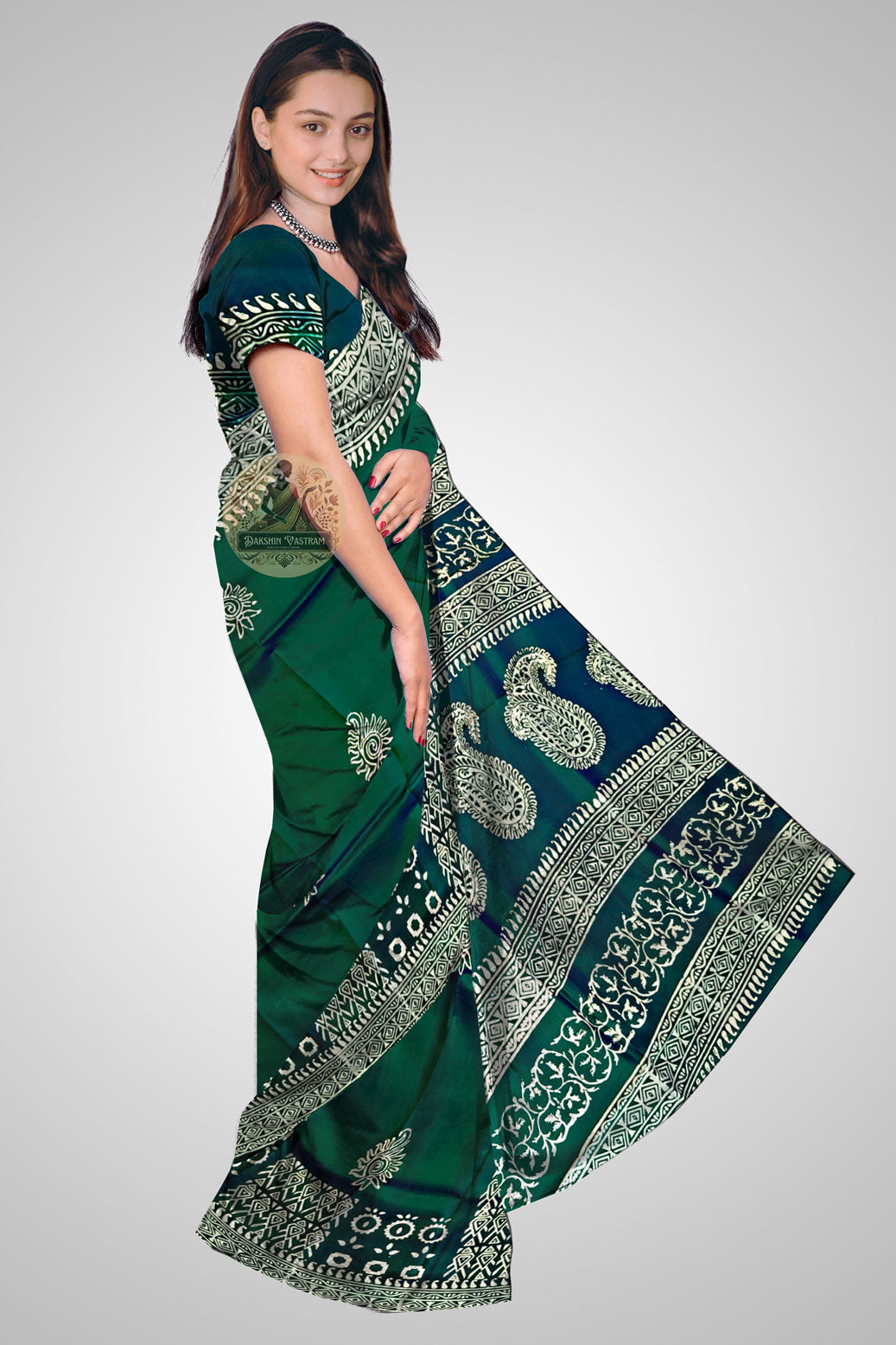 Shop Block Printed Silk Saree online – Side view showing pallu and motifs