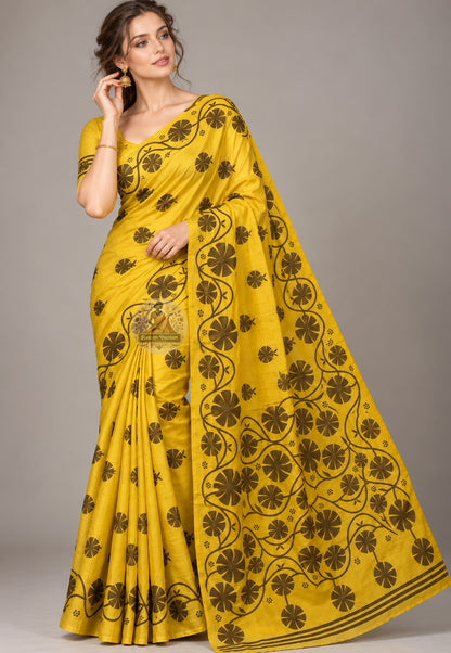 Front view of Bishnupur heritage handloom silk saree in traditional drape, handwoven by artisan weavers in West Bengal