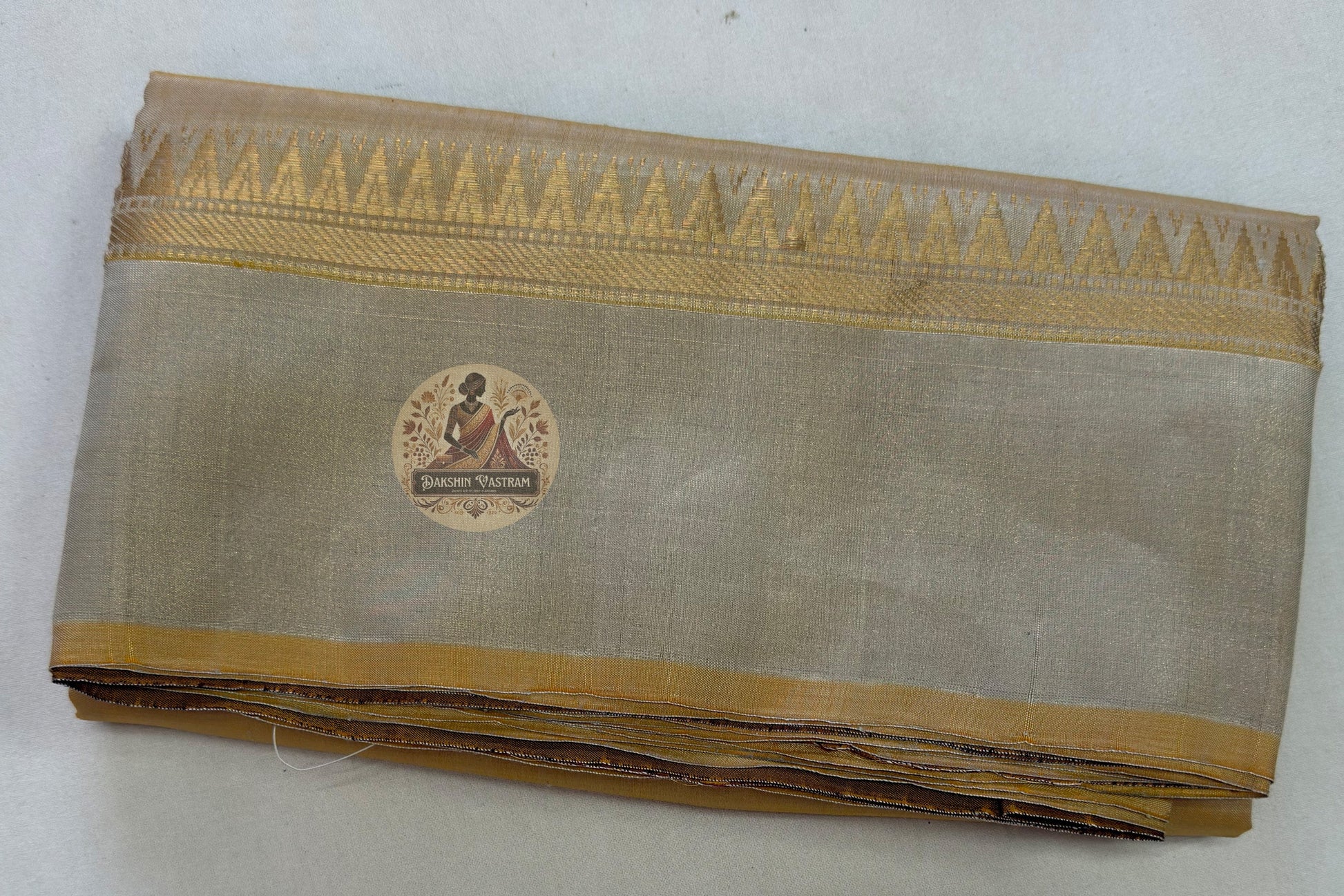 Dakshin Vastram Bishnupuri Katan Silk saree – hereditary handloom bridal wear for South Asian community in Louisiana, Maine and beyond