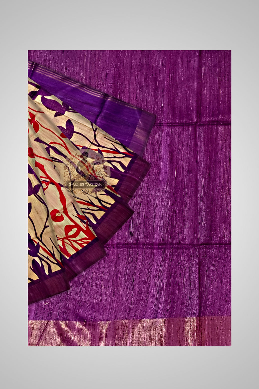 Order Handloom Tussar Saree – Close-up view of silk weaving