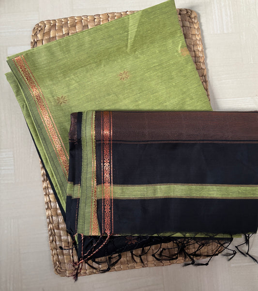 Buy Cotton Blend Saree online – Timeless Cotton Blend Saree front view