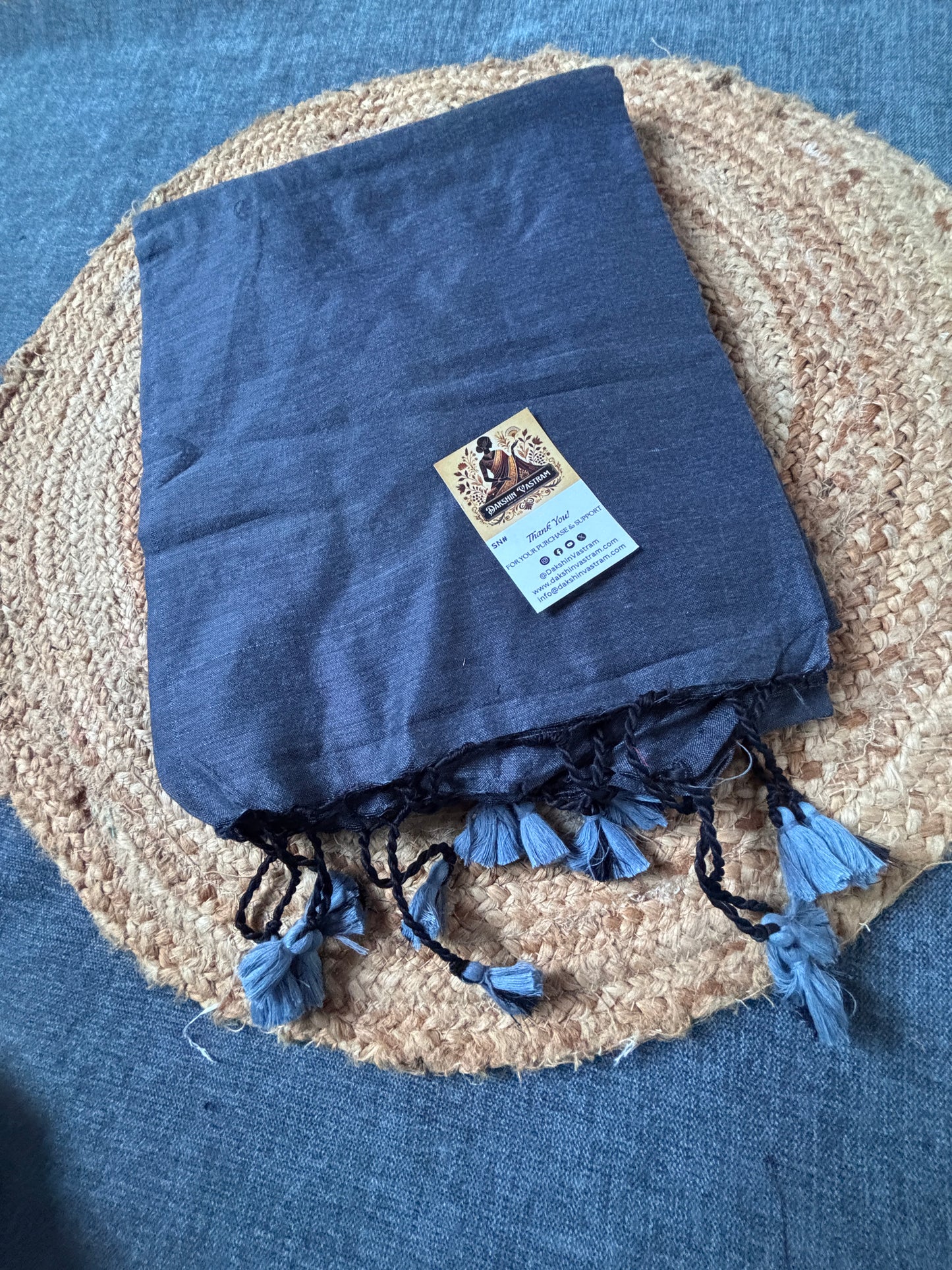 Buy Khadi cotton saree online – Rear view with pallu detail