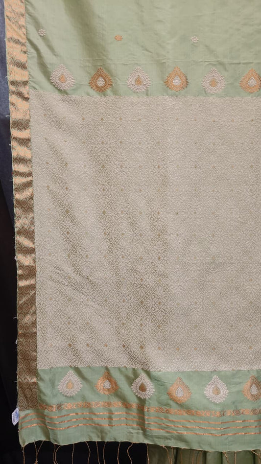 Buy Assam Silk Saree online – Front view of Toss silk saree