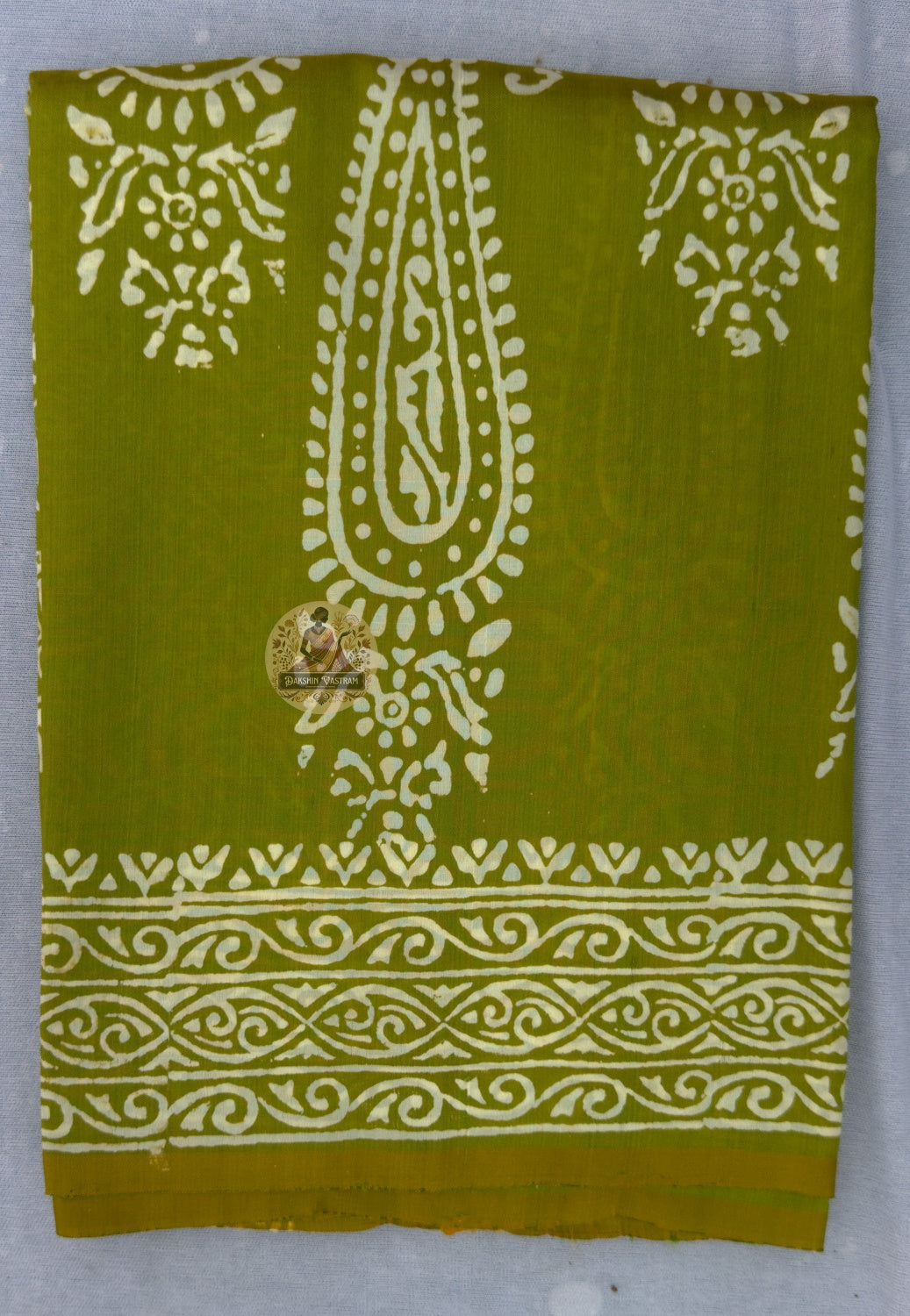 Full flat-lay of Bishnupur Pure Katan Silk Saree with temple motifs, showing complete pallu, woven body and border — a handloom heirloom from West Bengal, India