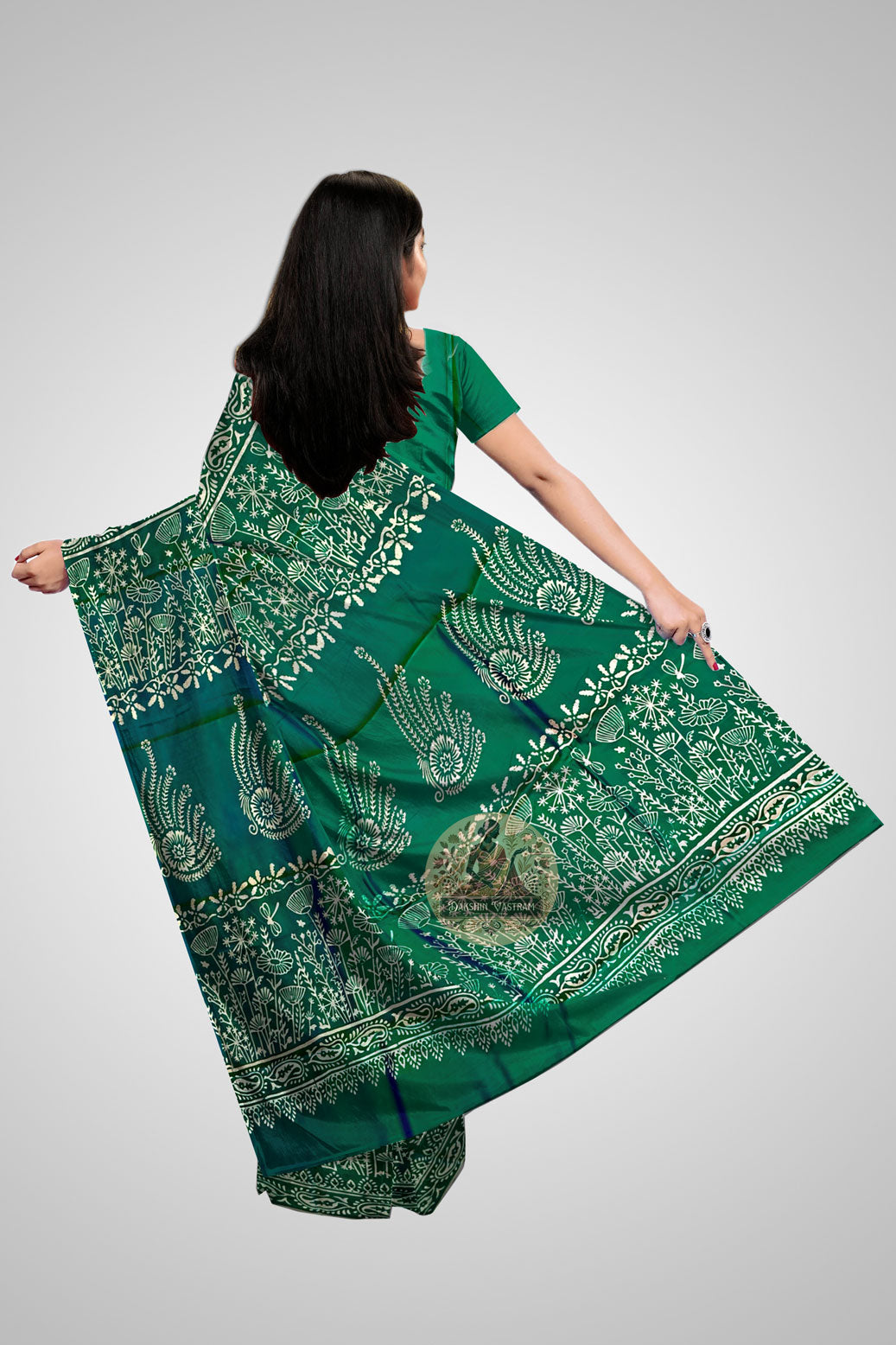 Explore Pure Silk Sarees – Rear view showing pallu design