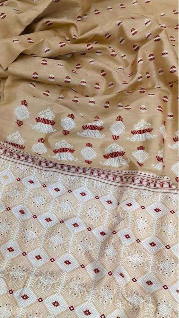 Shop Traditional Silk Saree – saree styled with matching blouse