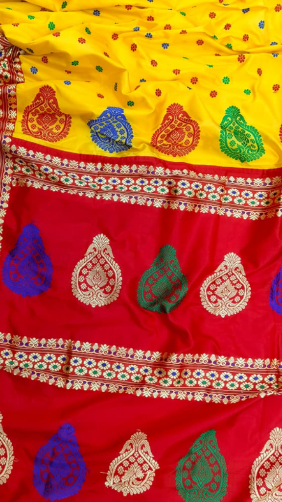 Shop silk saree online – styled saree with blouse piece