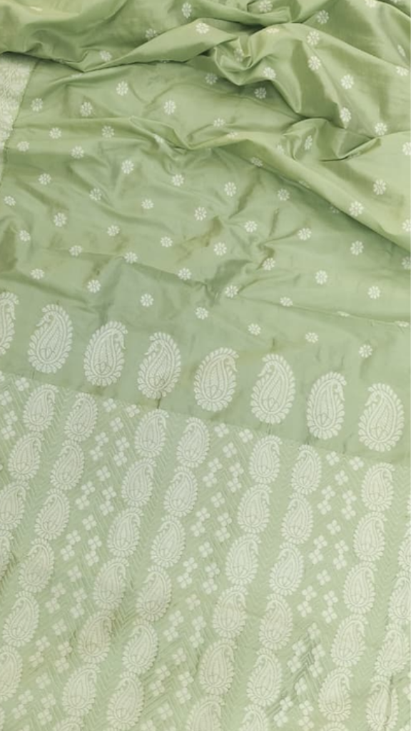 Shop Handloom Assam Saree online – Close view of weaving detail
