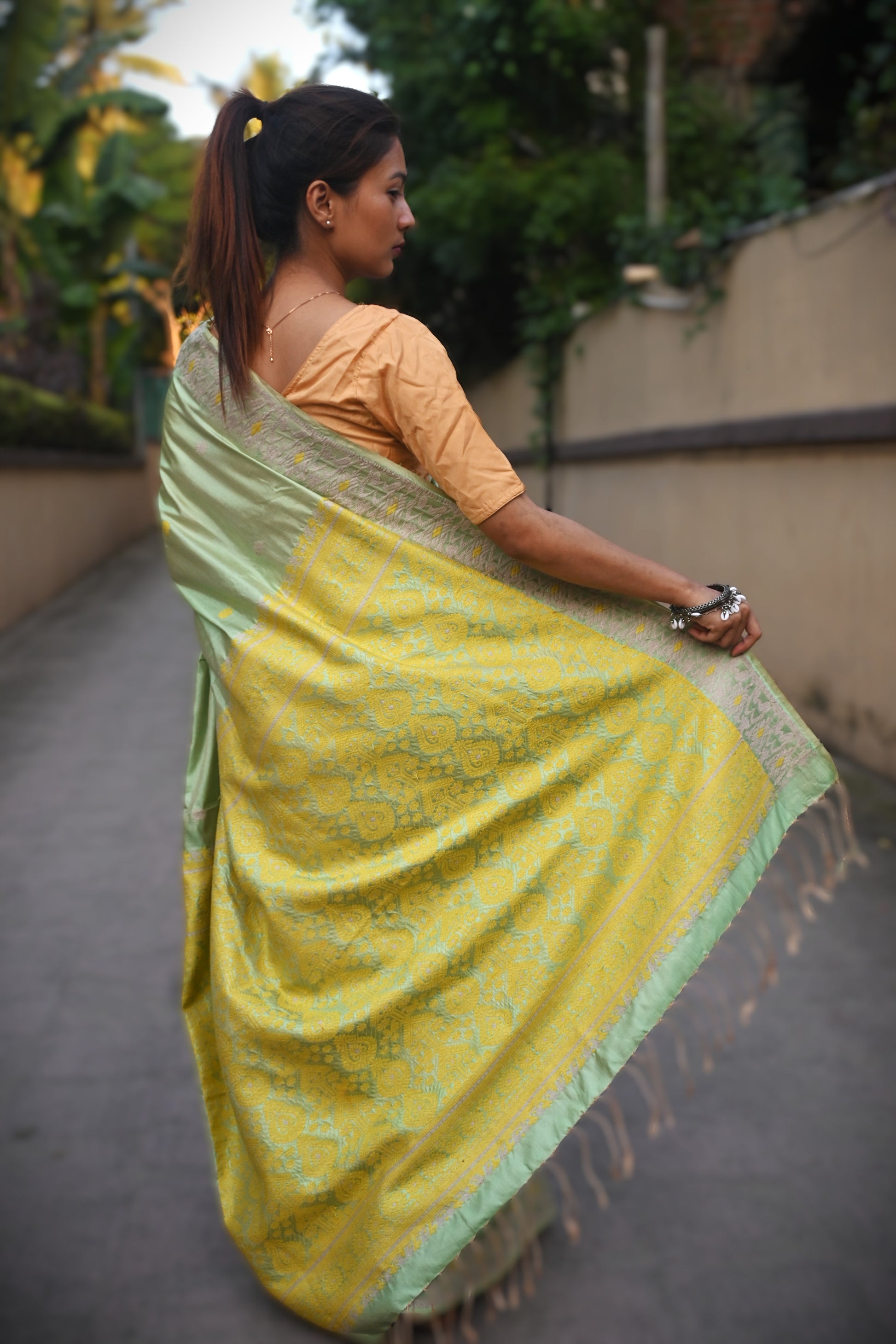 Buy Assam Silk Saree online – Detailed texture and weave close-up