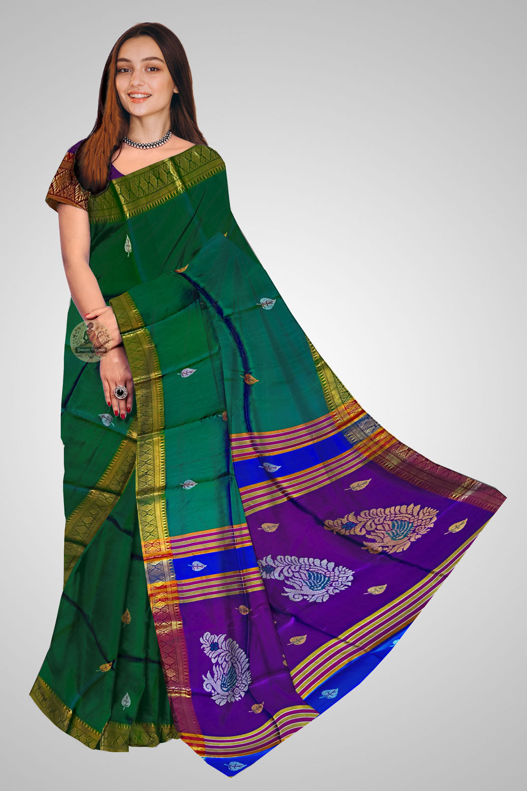 Buy Handloom Pure Silk Saree online – front display