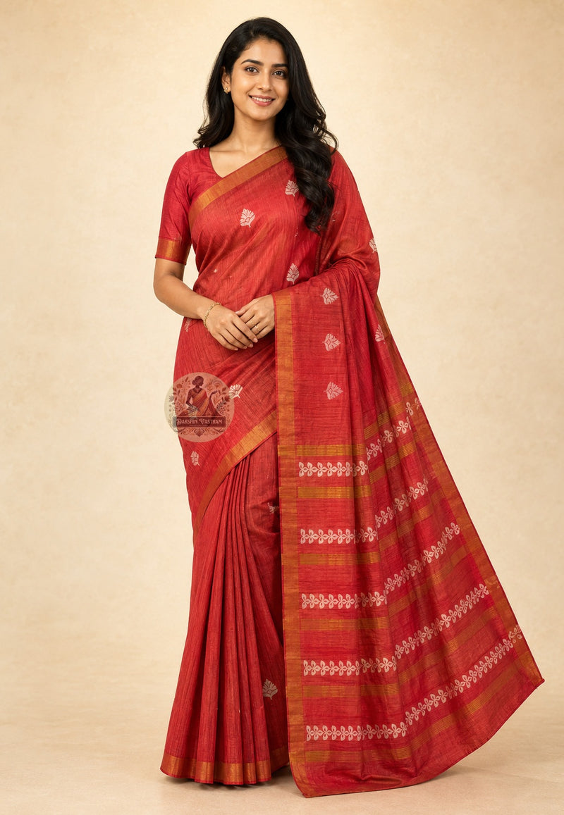 Front view of Ghicha Tussar Silk Saree in natural golden hue, handwoven raw silk drape on model, ideal for Pongal and engagement ceremonies in Chennai and Lucknow