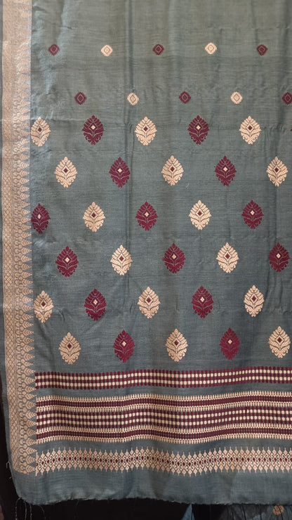 Buy Assam Silk Saree online – Front view of Mulberry silk saree
