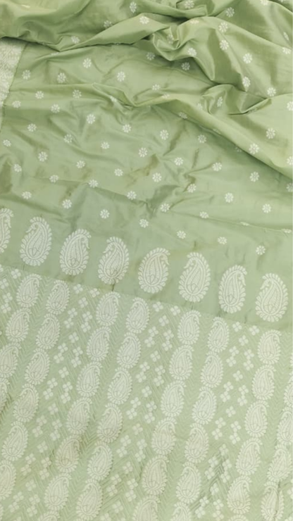 Buy Mulberry Silk Saree India – Saree with blouse piece view