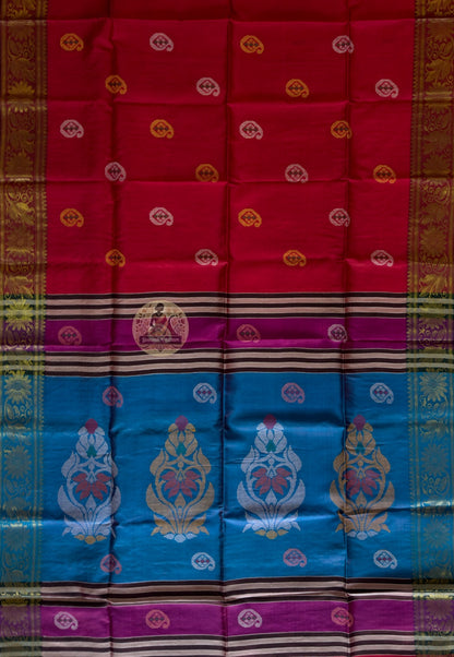 Close-up of Bishnupur Kolakhetra silk pallu with hand-woven geometric motifs placed within each cell of the field-of-squares pattern, a sacred geometry unique to Bishnupur's Bengal handloom tradition