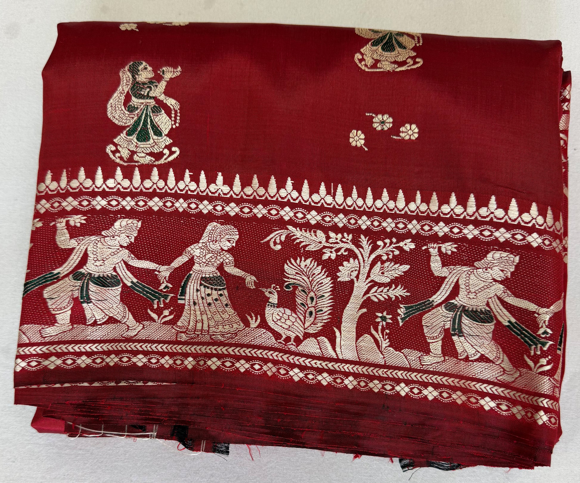 Buy Baluchari Silk Saree online – Front view with mythological motif