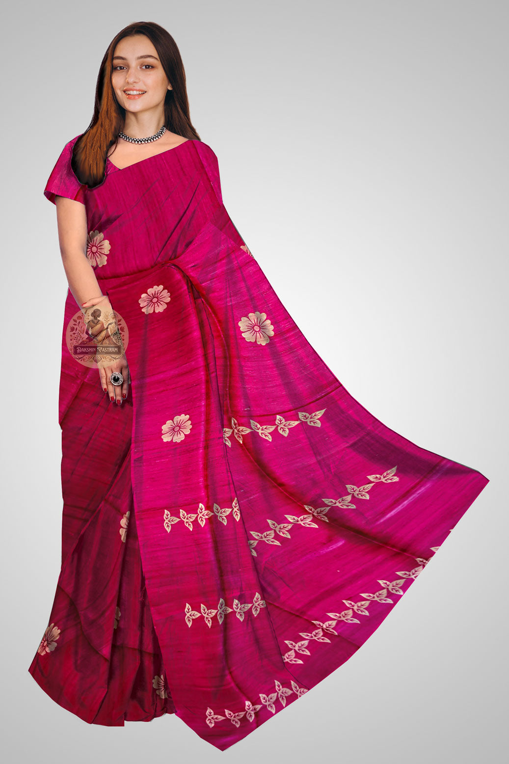 Buy Tussar Saree online – Elegant front view of handwoven silk