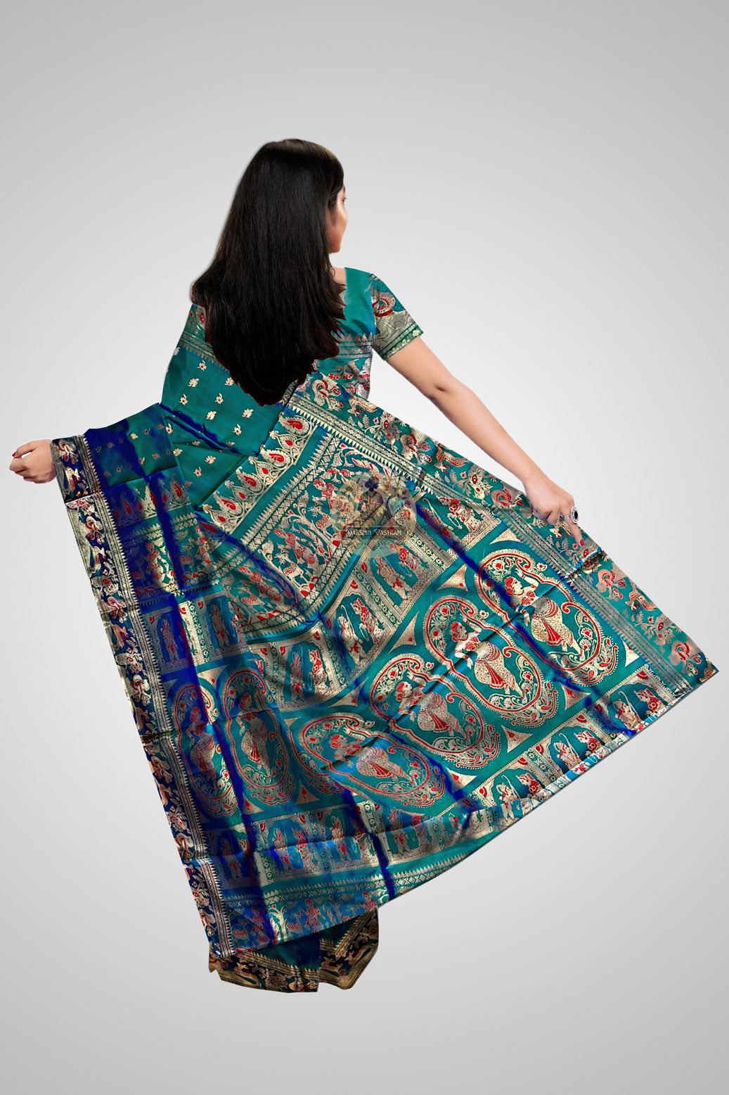 Buy Swarnachari Saree – Rear view highlighting intricate pallu