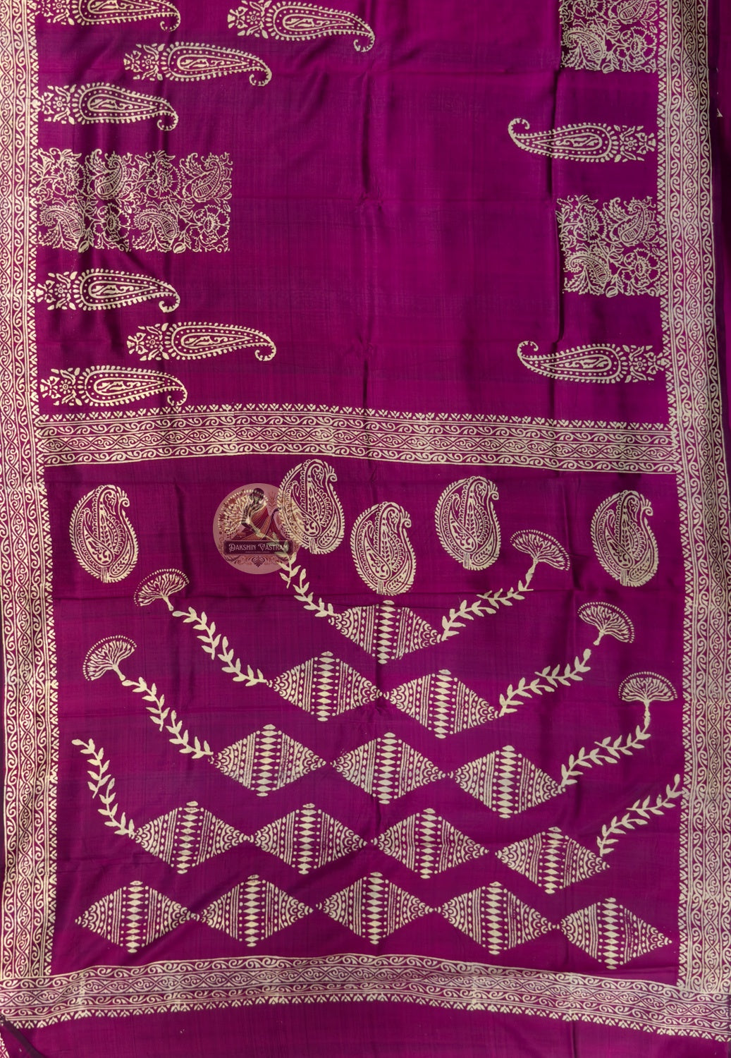 Back view of unstitched blouse piece from Bishnupur Handloom Katan Silk Saree, showcasing the tight handloom weave and artisan silk craftsmanship of West Bengal