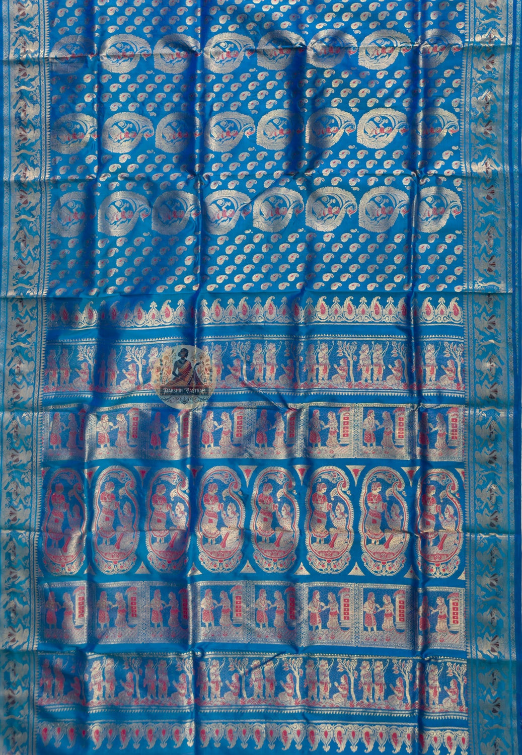 Close-up of pure golden zari mythology and temple motifs handwoven into Swarnachari silk saree pallu