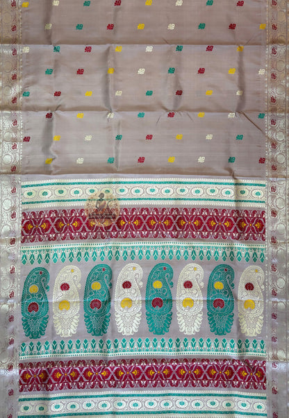 Close-up of running blouse fabric from Baluchari Pure Silk Saree set, featuring coordinating handwoven pure silk with complementary traditional Baluchari motif border detail