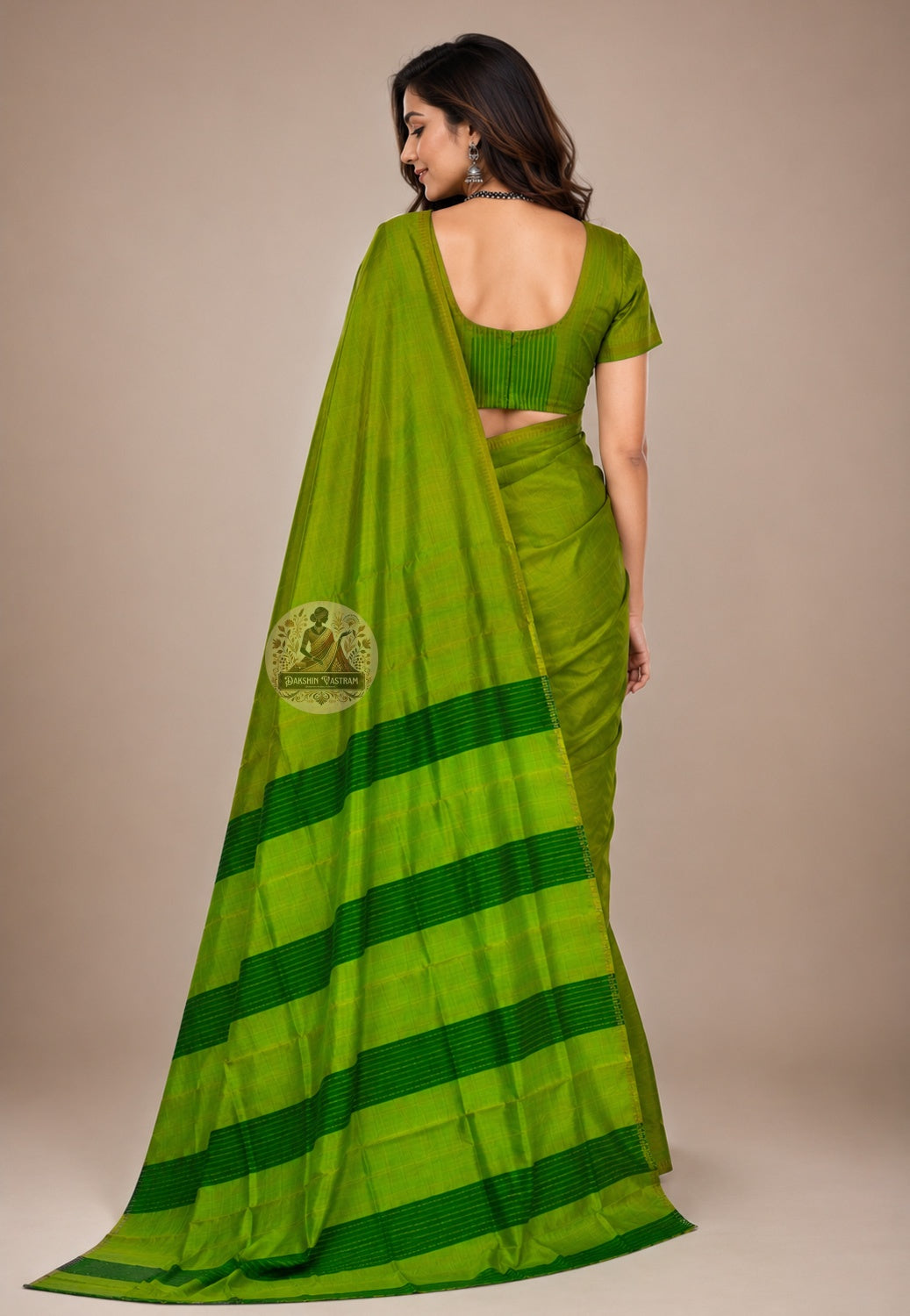 Bishnupur handwoven silk saree with Baluchari-inspired border motifs, perfect for Durga Puja and Indian weddings in the USA