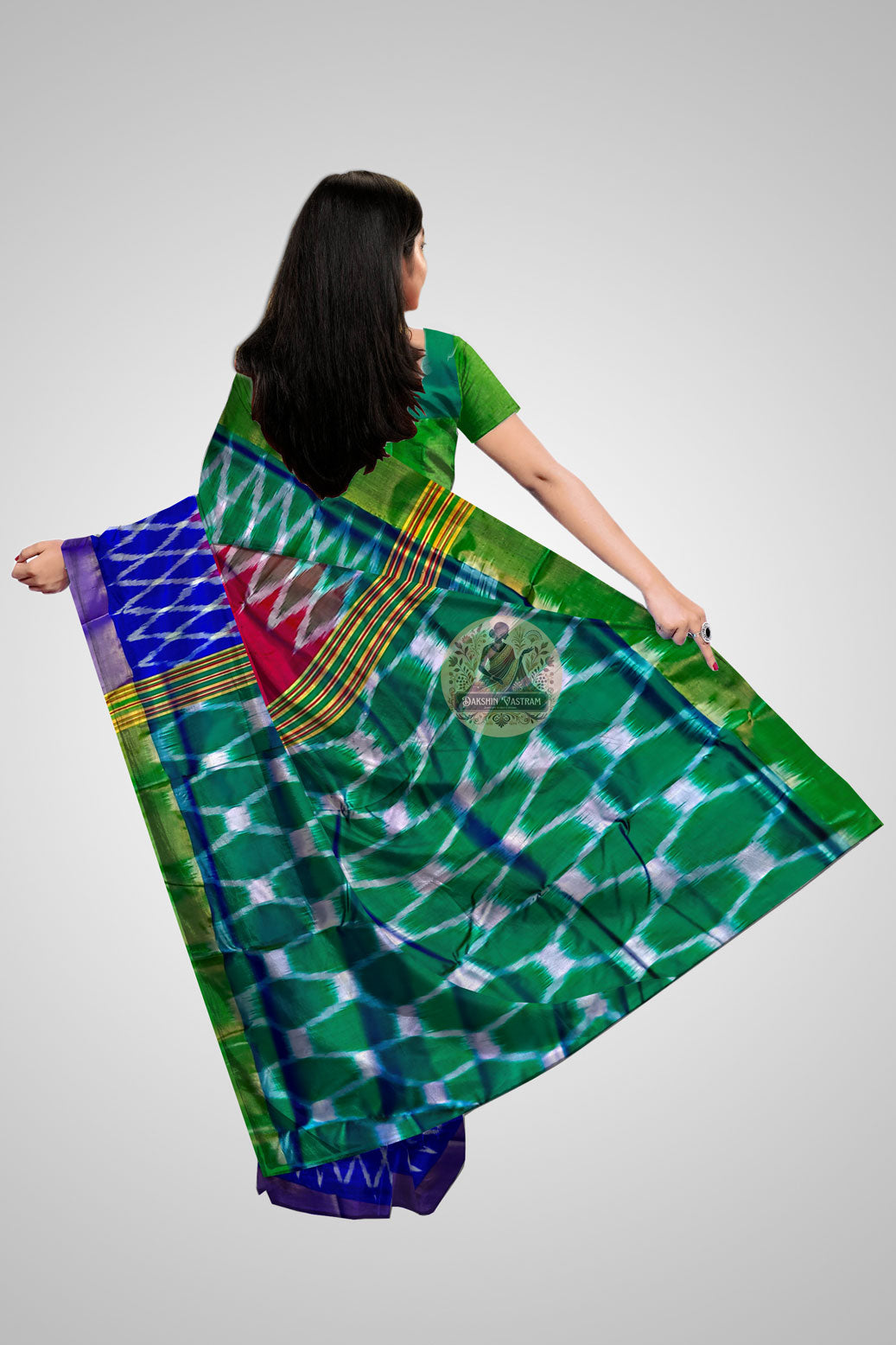Buy Soft Silk Sarees – Rear view featuring classic pallu craftsmanship