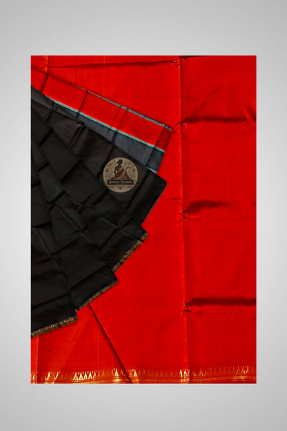 Shop Traditional Silk Saree – Close view of Jori Par craftsmanship