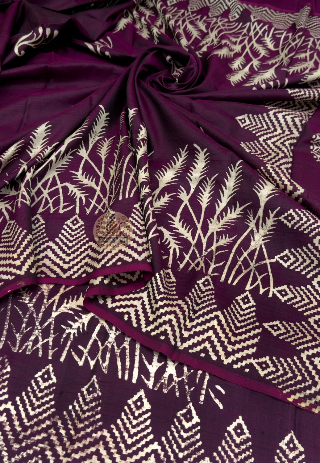 Back view of unstitched blouse piece included with Bishnupur Katan Silk Saree, showcasing handloom weave quality and traditional Bengal silk craftsmanship