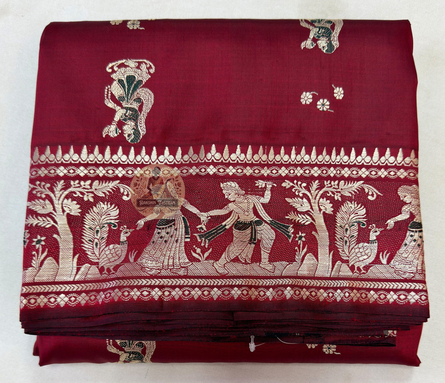 Full view of handwoven Baluchari Silk Saree by Dakshin Vastram, crafted in Bishnupur Bengal for weddings, Diwali and cultural celebrations across UK, USA, EU and India