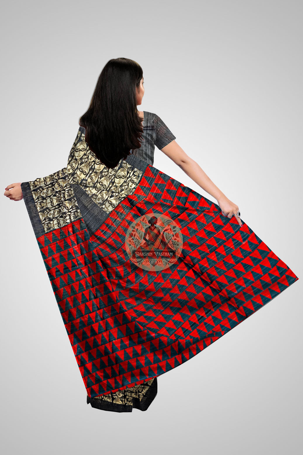 Shop Handloom Tussar Sarees – Rear view highlighting silk pallu