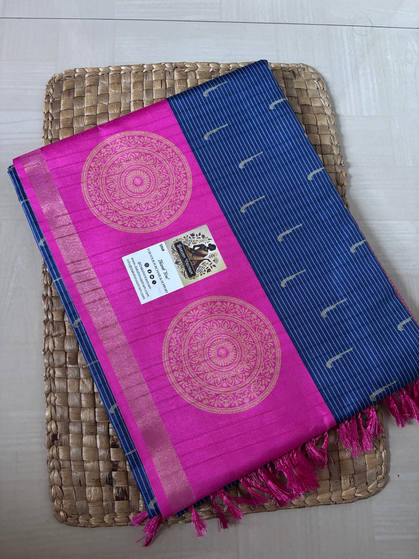 Shop Handloom Semi Silk Saree online – Side profile of the elegant pleats