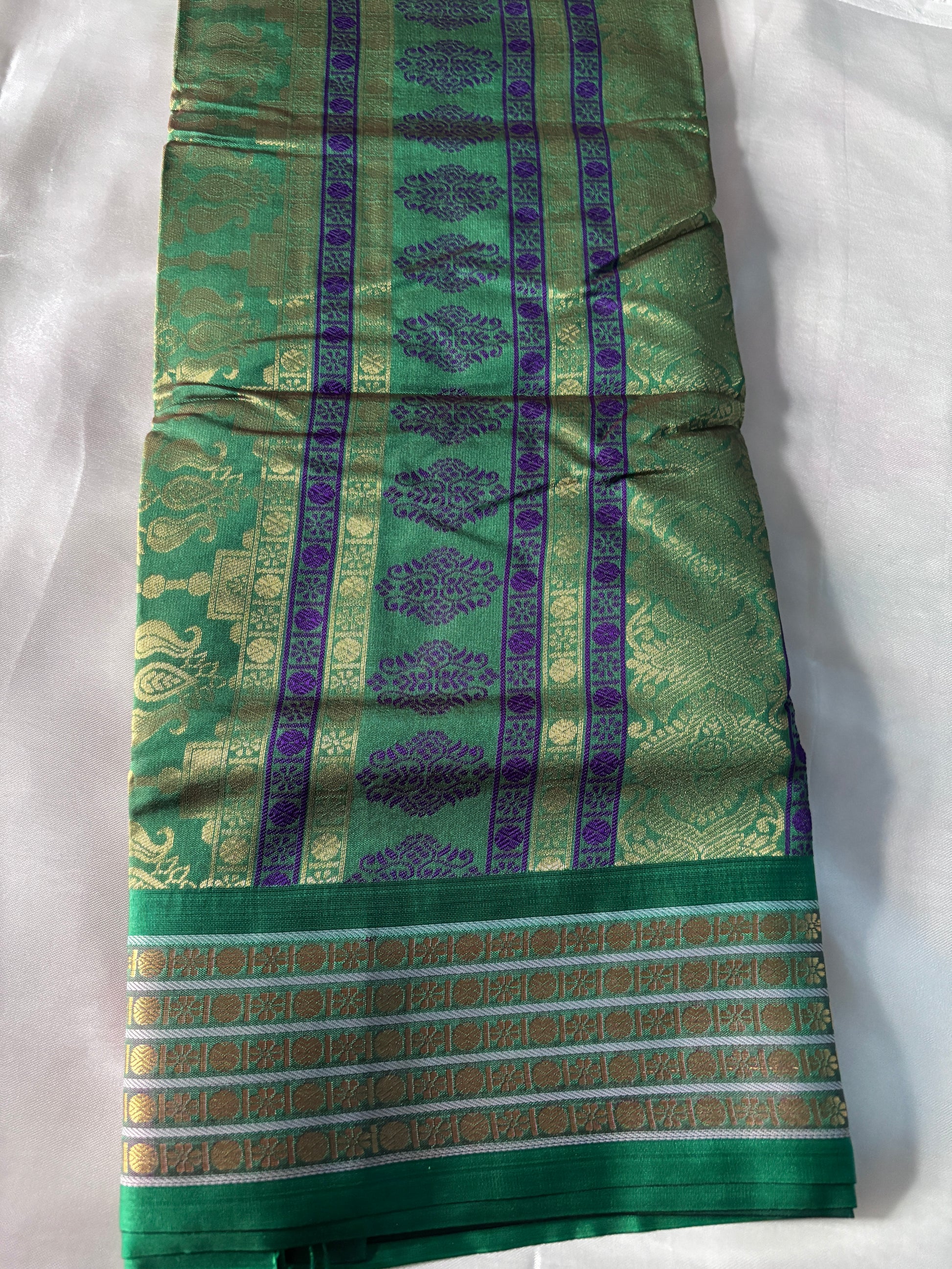 Buy Semi Silk Sarees – Rear view highlighting the pallu design