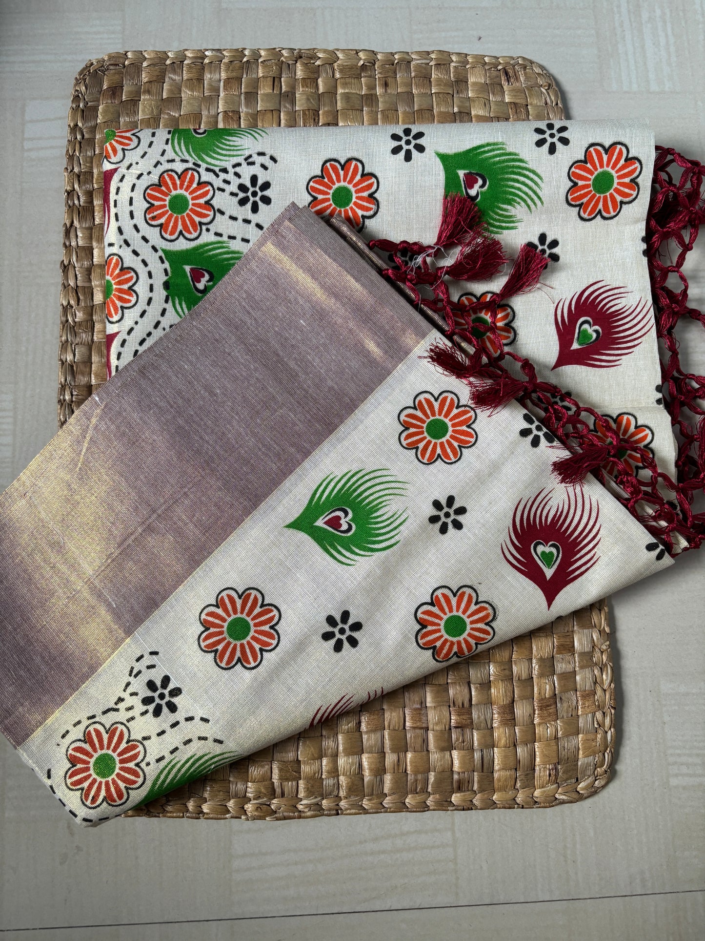 Buy Kerala Kasavu Saree with Maroon Border online – Kasavu Saree blouse view