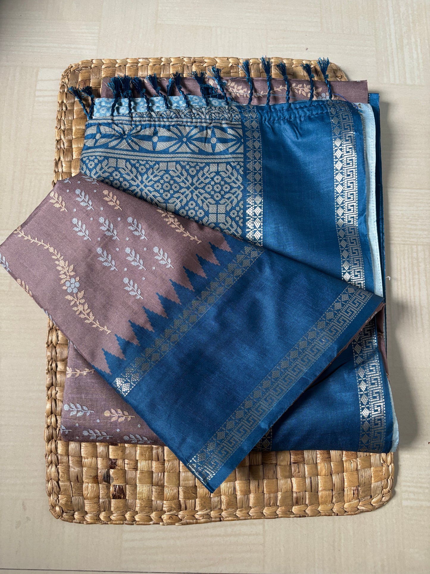 Buy Grey Semi Silk Saree with Blue Border online – Grey Saree blouse view