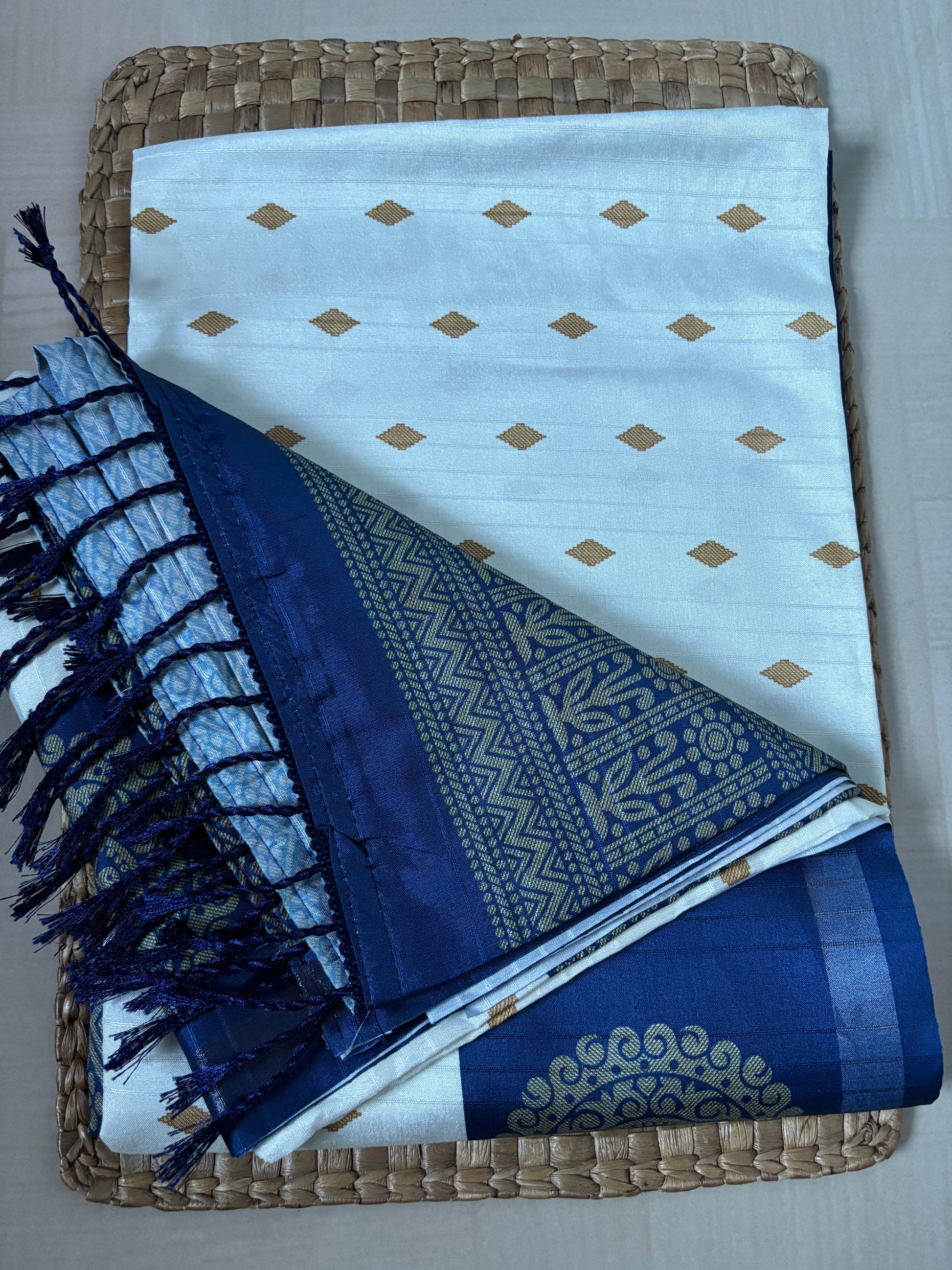 Buy Semi Silk Saree online – White & Blue Semi Silk Saree front view