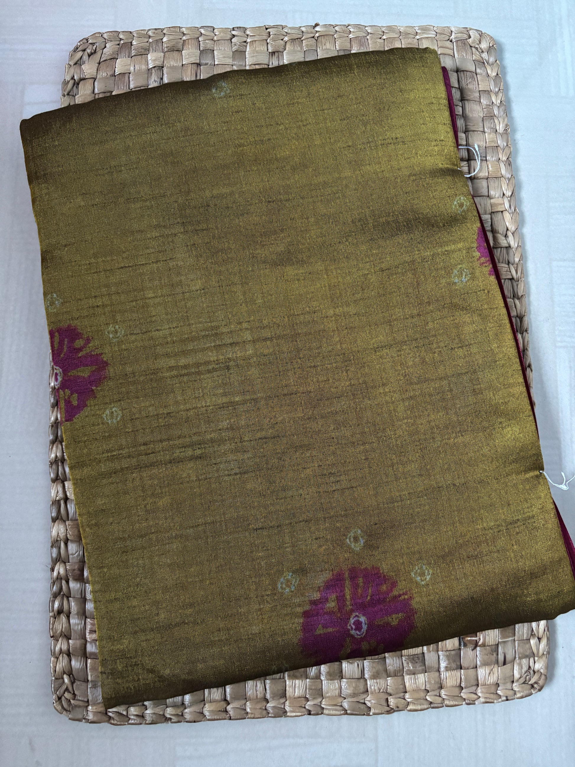 Buy Art Silk Saree online – Olive Pink Art Silk Saree side view