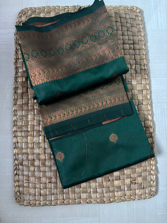 Buy Semi Silk Saree online – Green Semi Silk Saree side view