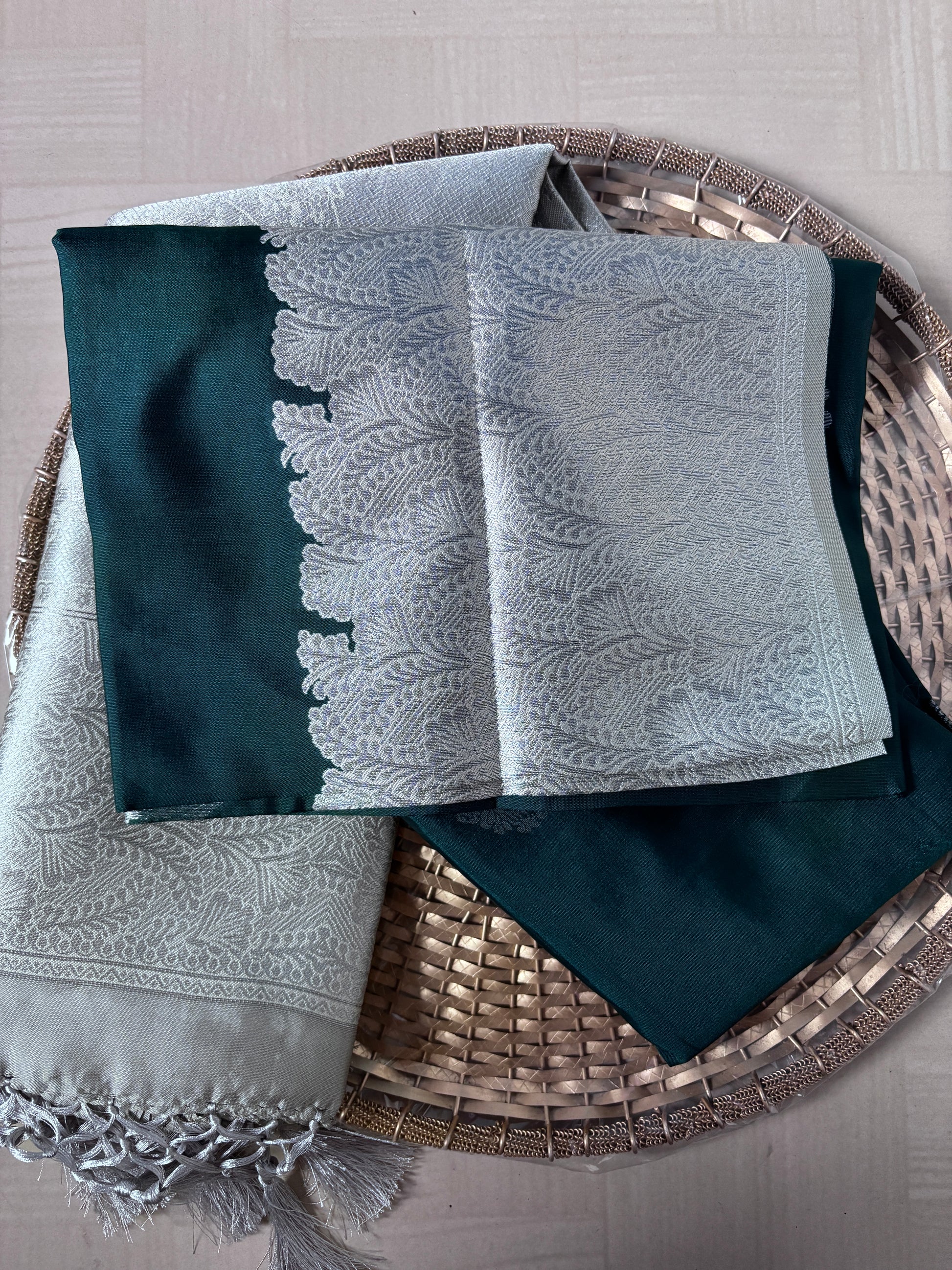 Buy Soft Silk Saree online – Bottle Green Saree blouse view