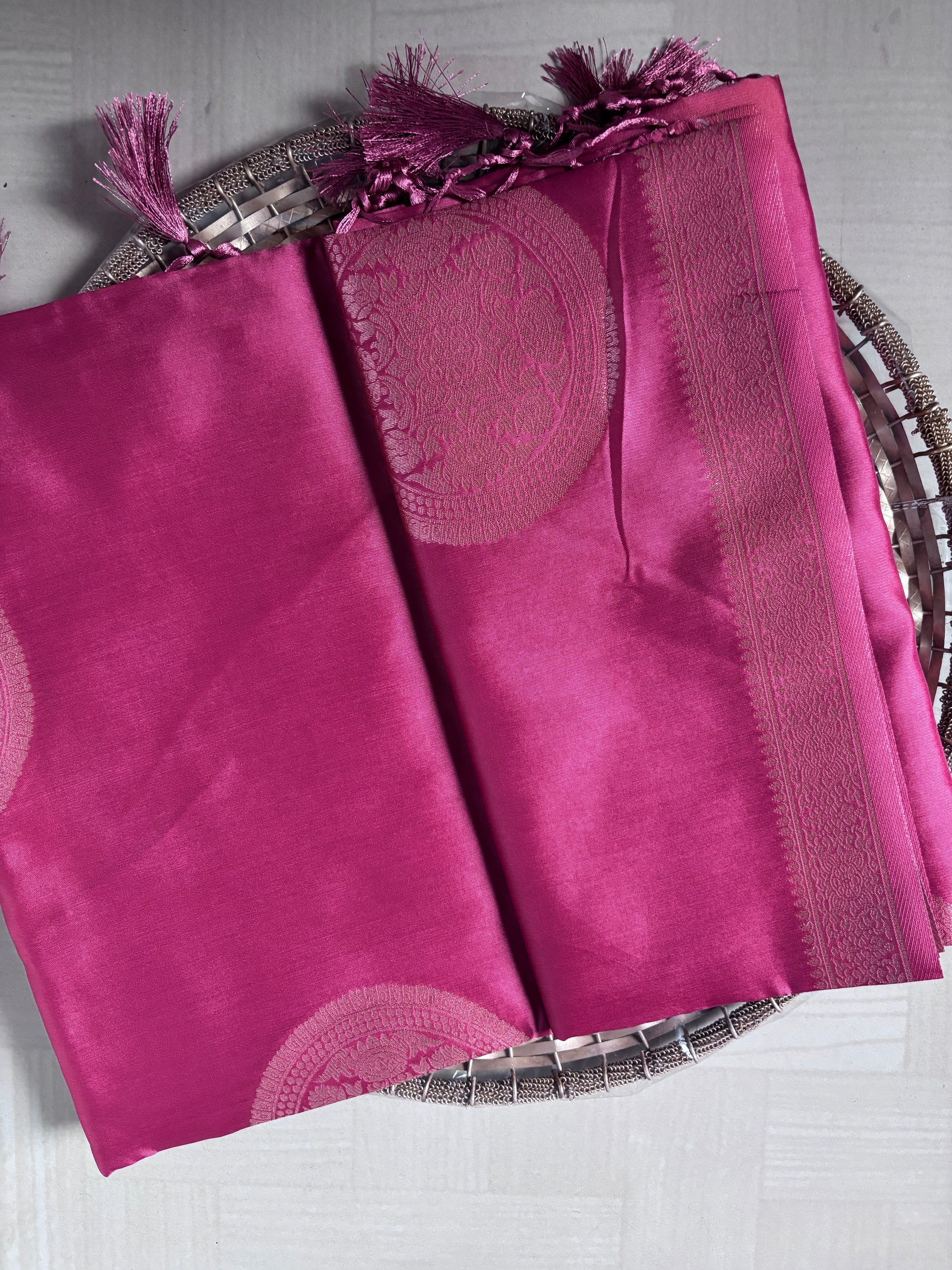 Buy Semi Soft Silk Saree online – Rose Pink Saree side view