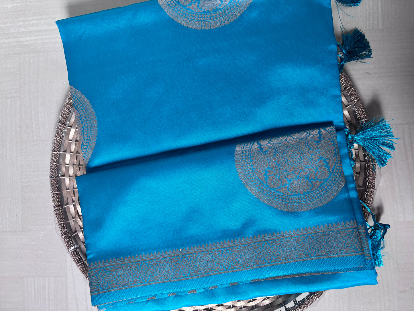 Buy Semi Soft Silk Saree online – Aqua Blue Saree side view