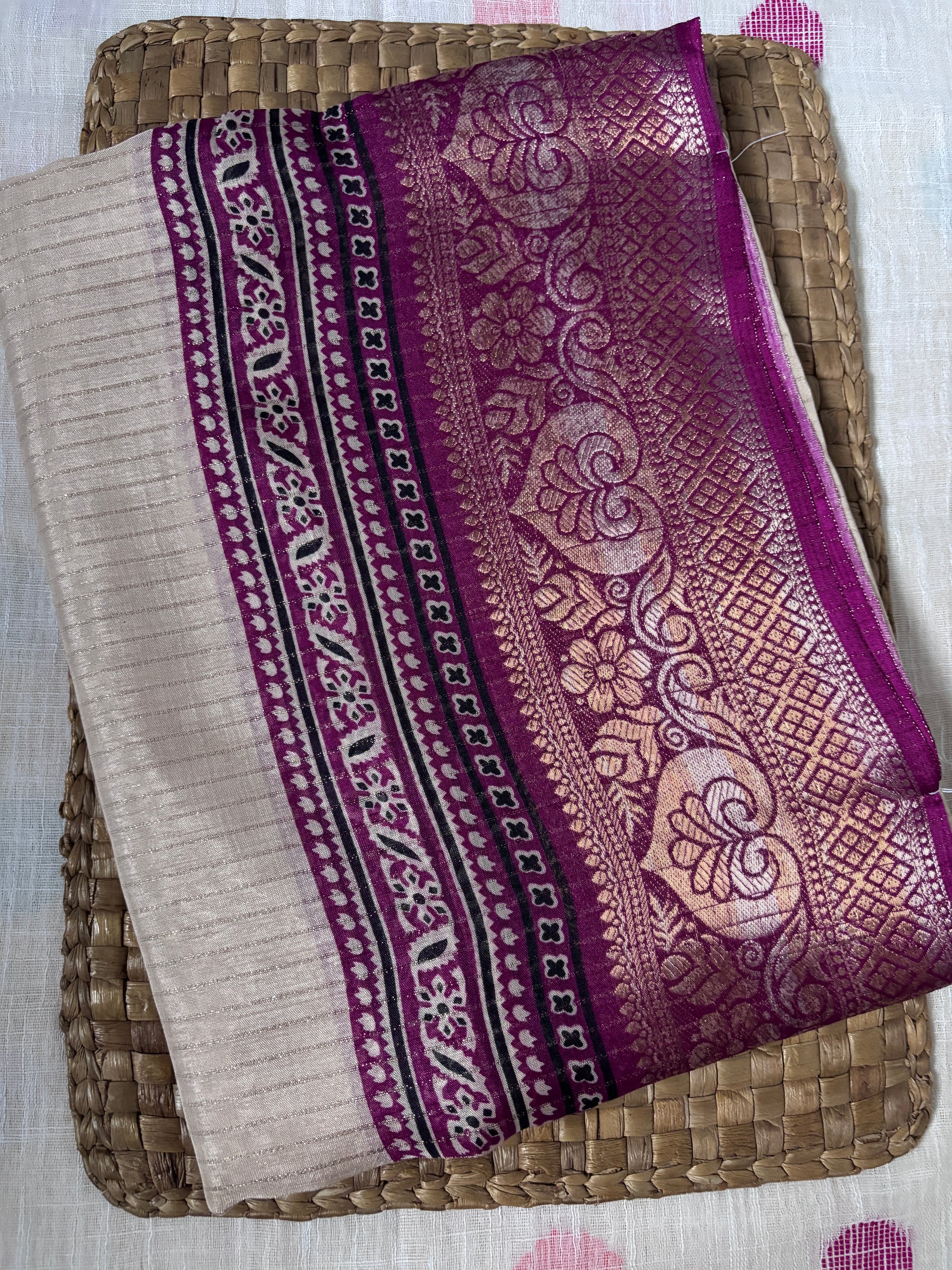 Buy Dola Silk Saree online – Front view highlighting elegant pleats