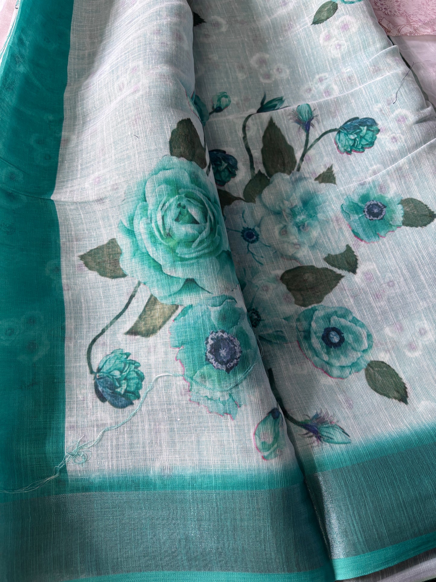 Buy Linen Sarees – Rear view with pallu design