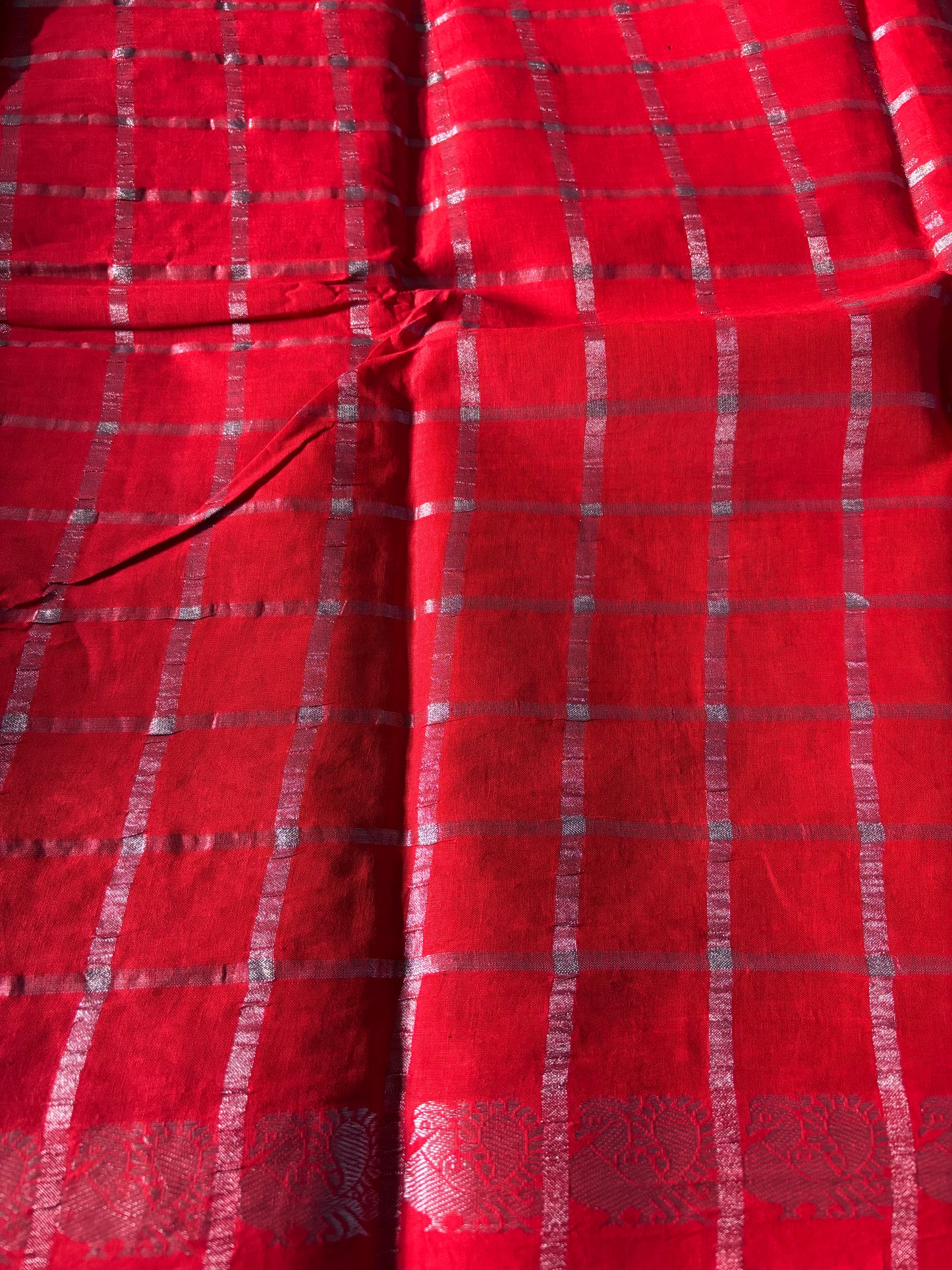 Buy Lightweight Cotton Sarees – Rear view with traditional pallu