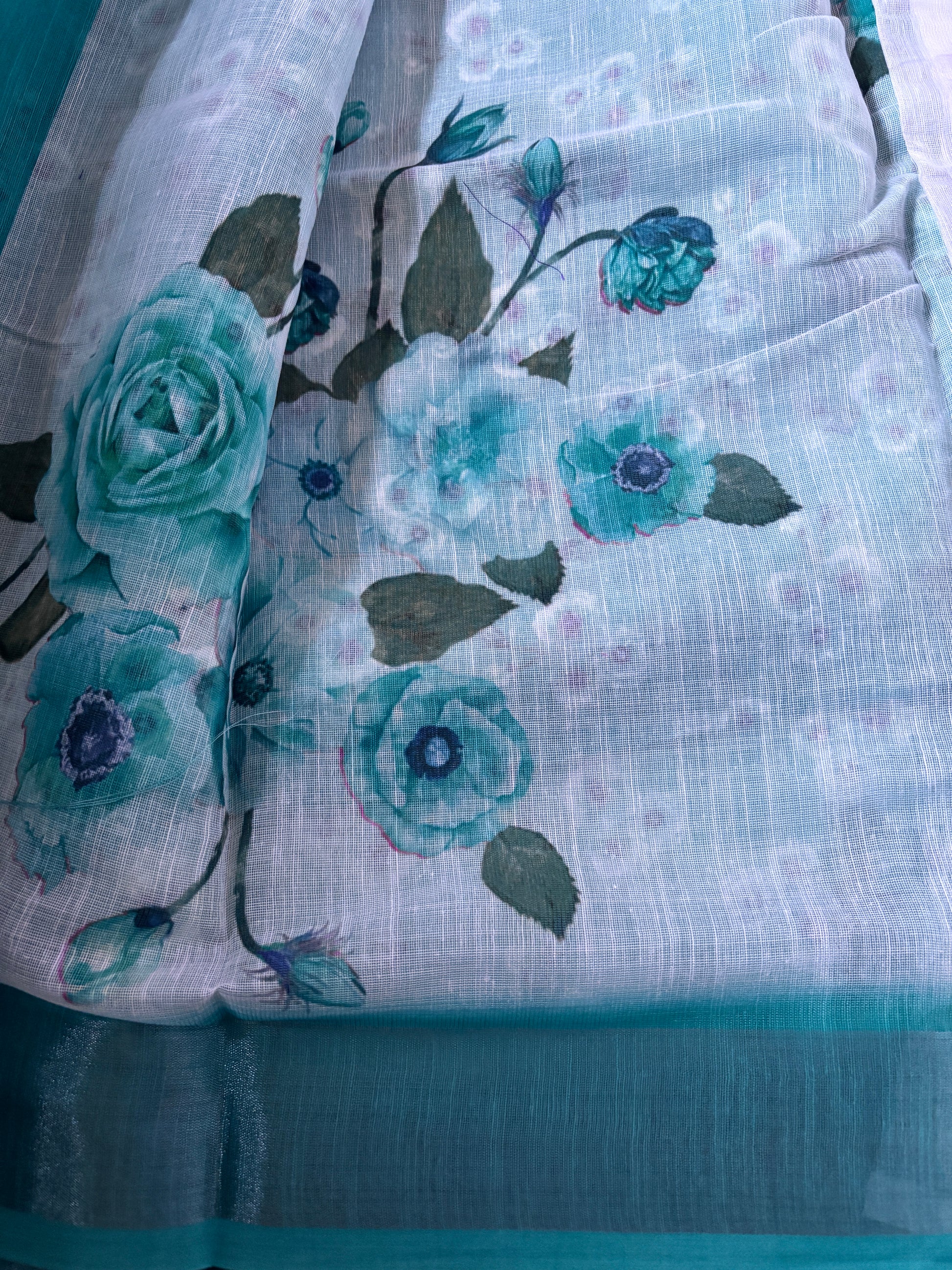 Shop Lightweight Linen Saree online – Full-length drape