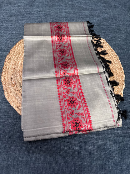 Shop Silk Stoles online – close-up of Mulberry silk texture