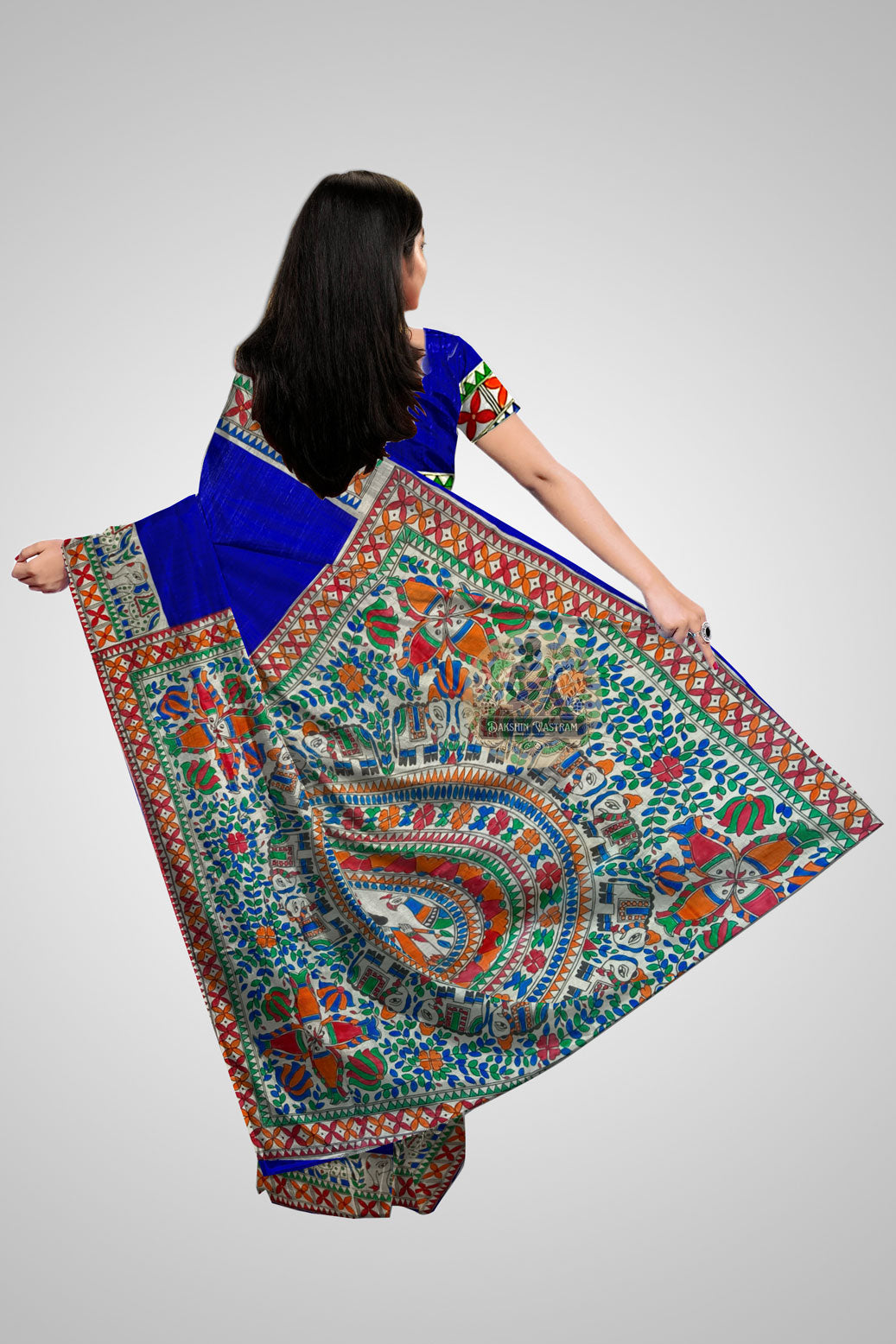 Buy Indian Tussar Saree – Rear shot showing pallu design