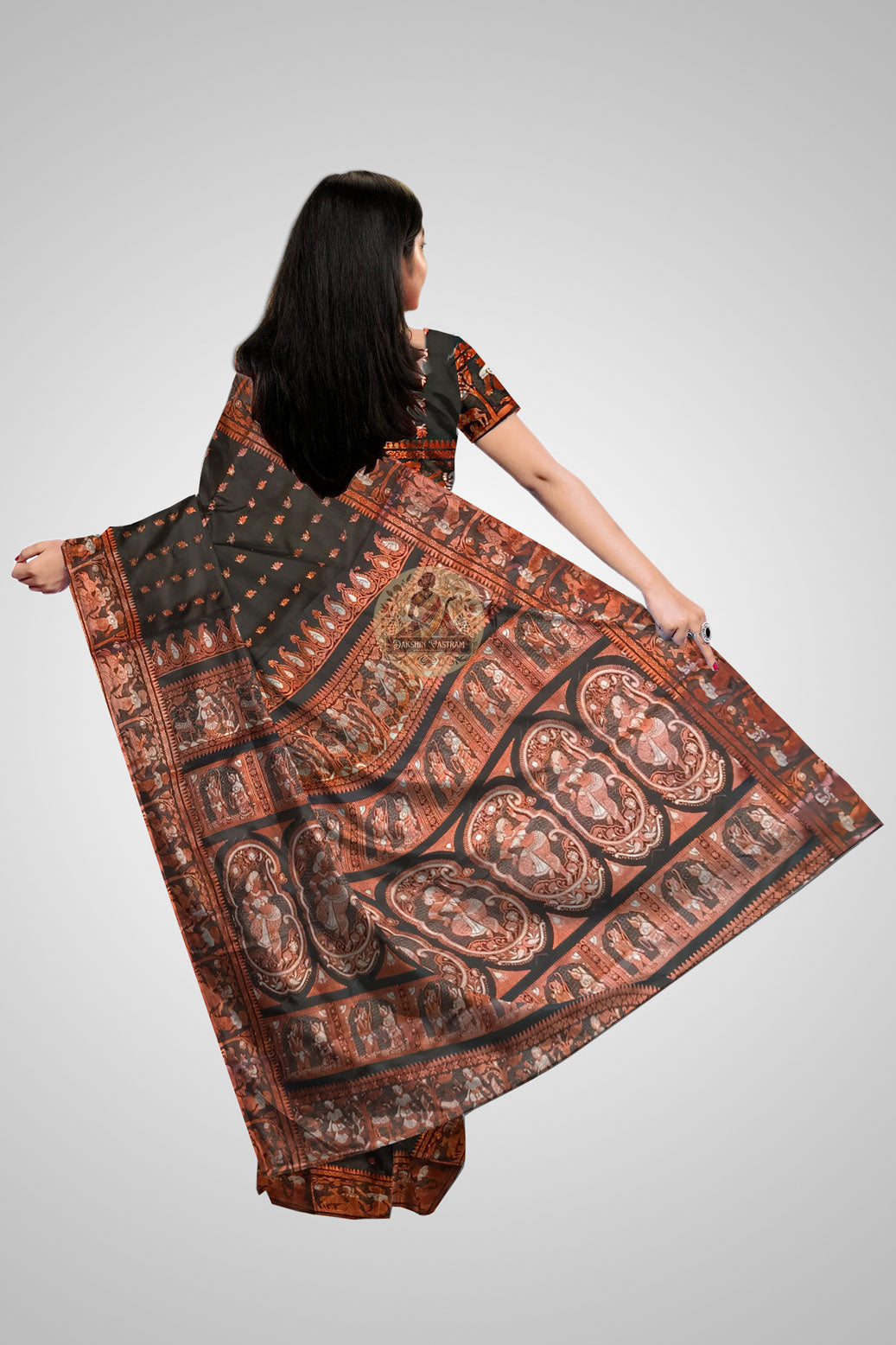 Buy Handwoven Swarnachari Sarees – Rear pallu design with intricate artwork