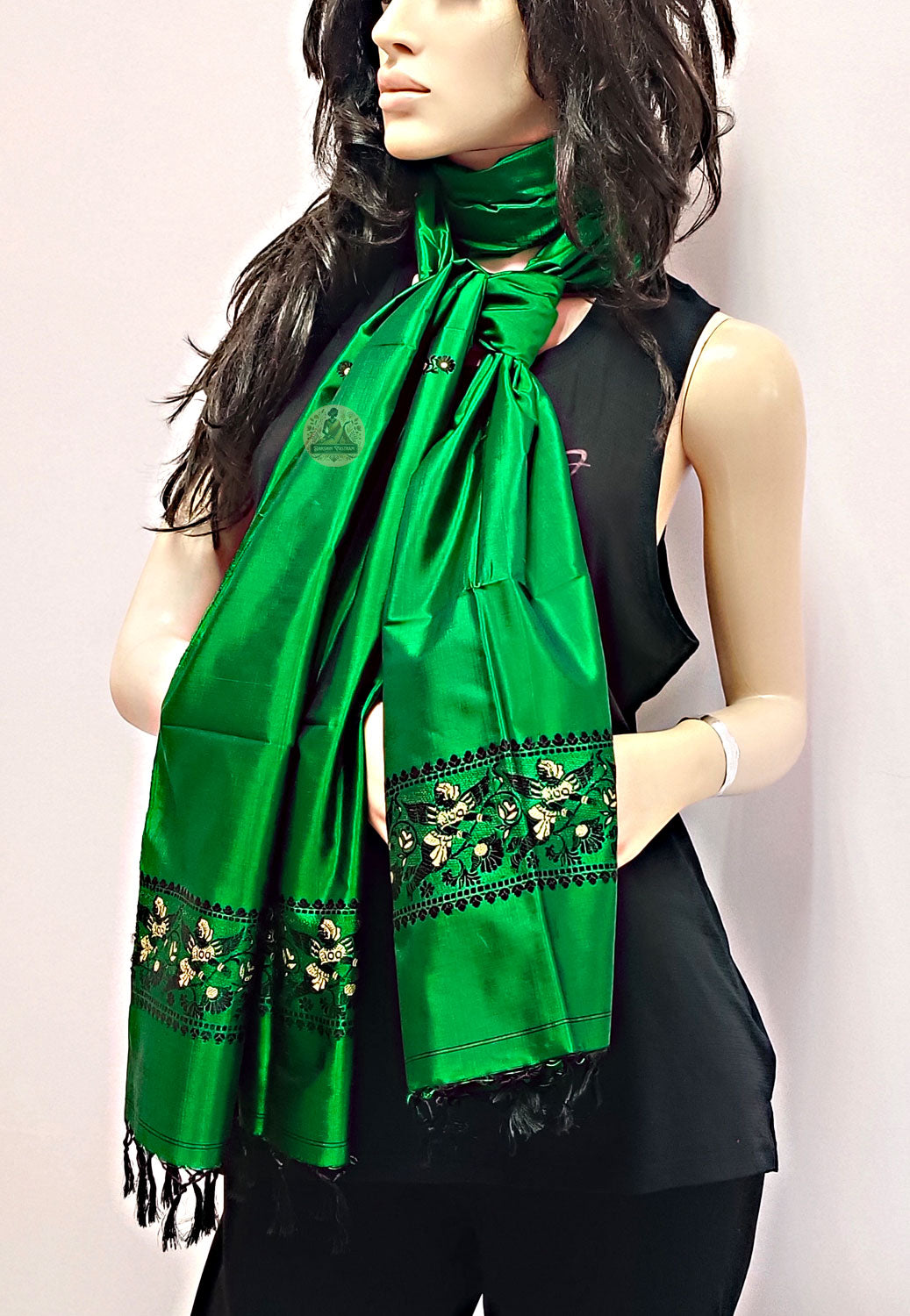 Shop handloom silk stoles – Draped view on shoulder