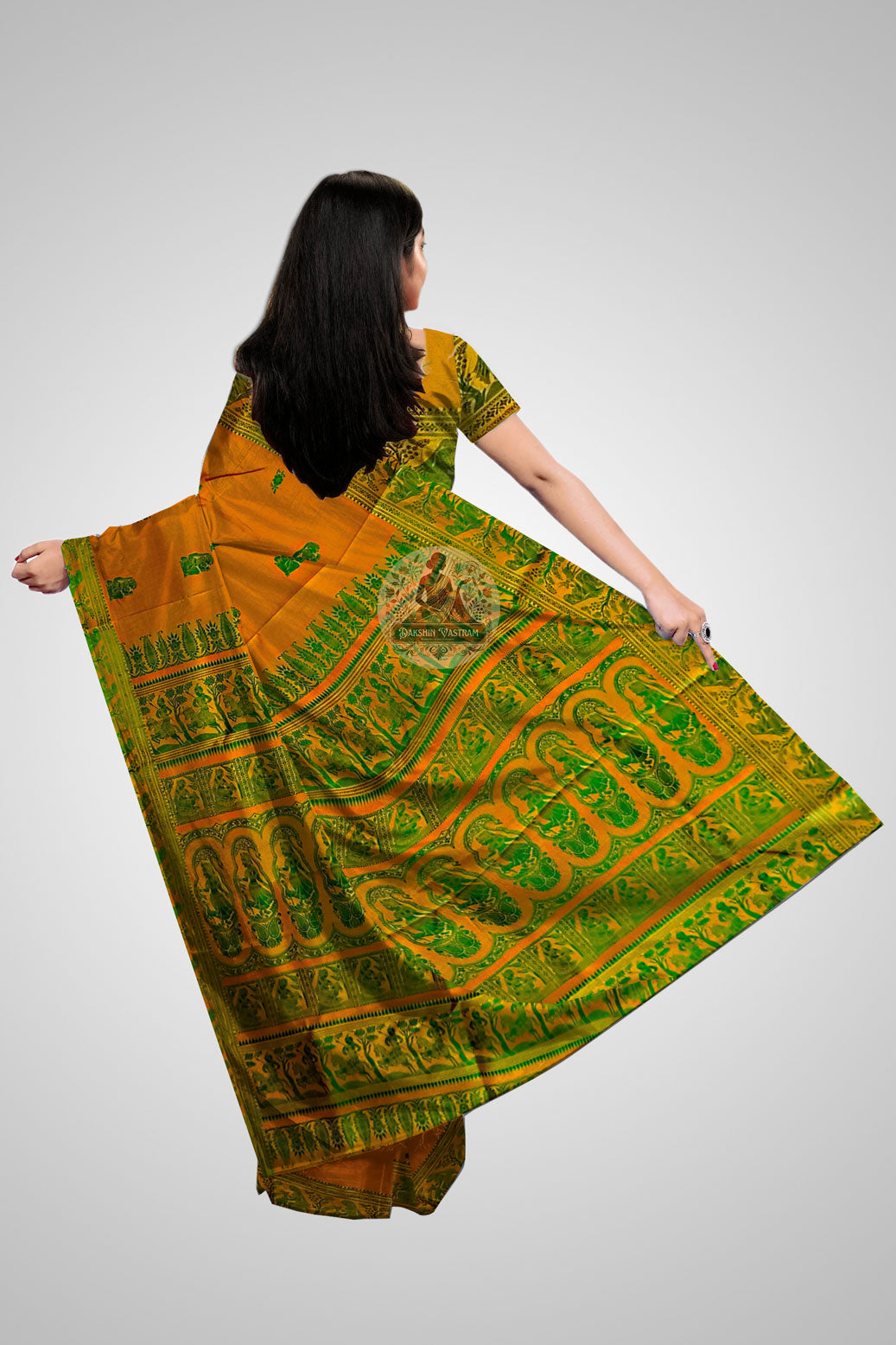 Buy Baluchari Pure Silk Saree – Rear pallu view with narrative design